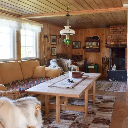 3 Bedroom In Holiday home